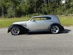 1939 Ford Deluxe - Image 3