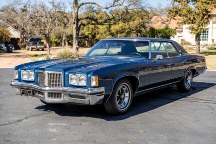 1972 Pontiac Grand Ville Four-Door Hardtop
